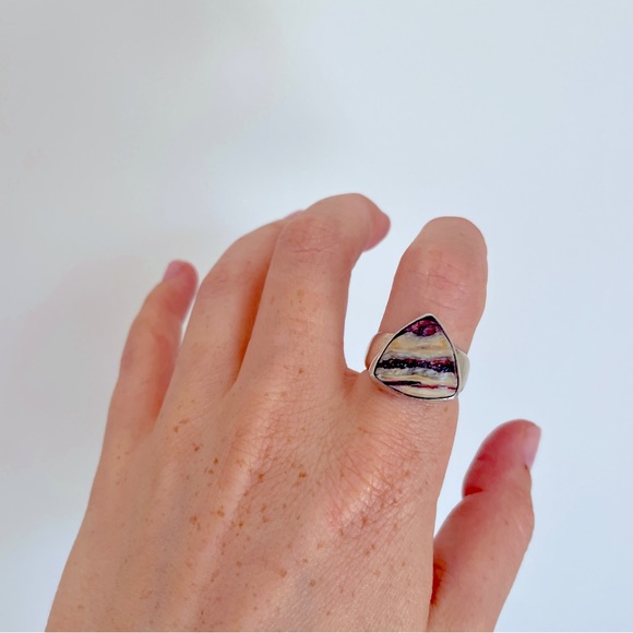 🌈 Triangular Alaskan RAINBOW JASPER Ring, Set in Sterling Silver - Picture 5 of 16